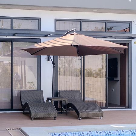 A Poolside Cafe Resort Magalang Exterior foto